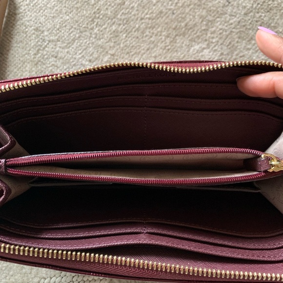 MK wallet - Picture 8 of 13